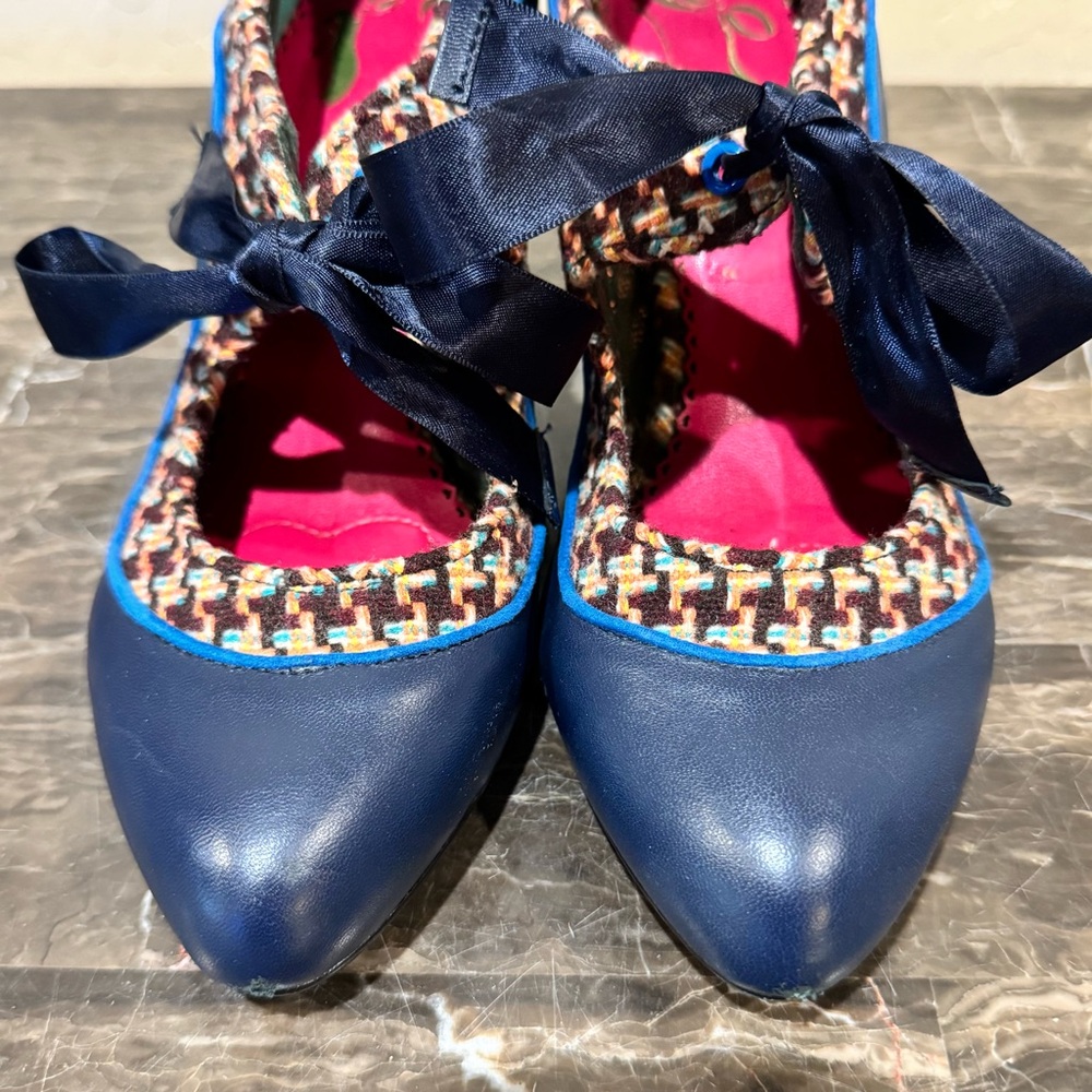 Poetic License Stand Out Blue Leather and Houndstooth Tweed Mary Jane Pumps - Picture 6 of 11